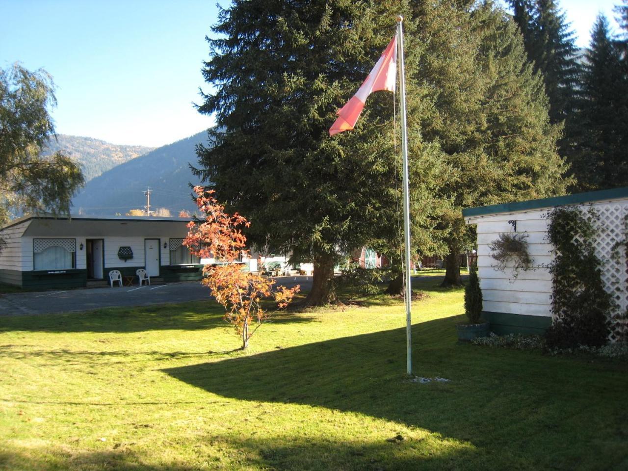 Reno Motel Salmo Exterior foto